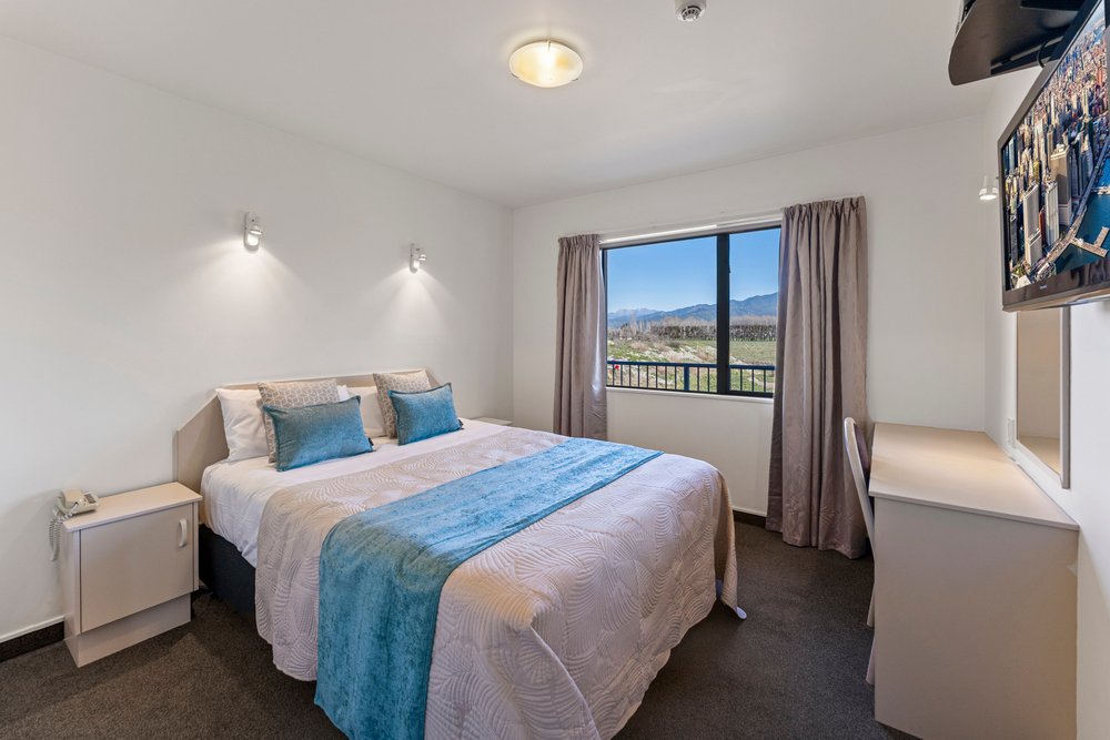 Avalon Motels apartment suitable for two couples travelling together